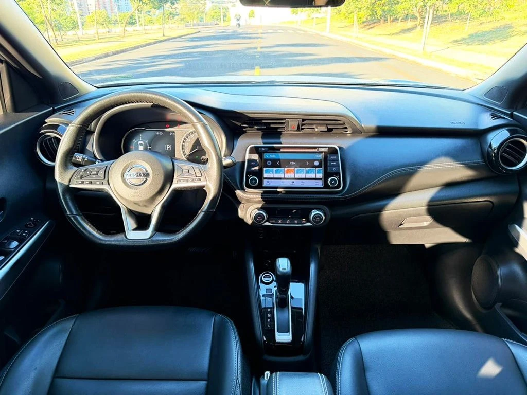 NISSAN KICKS