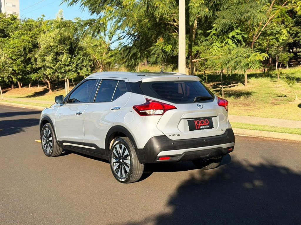 NISSAN KICKS