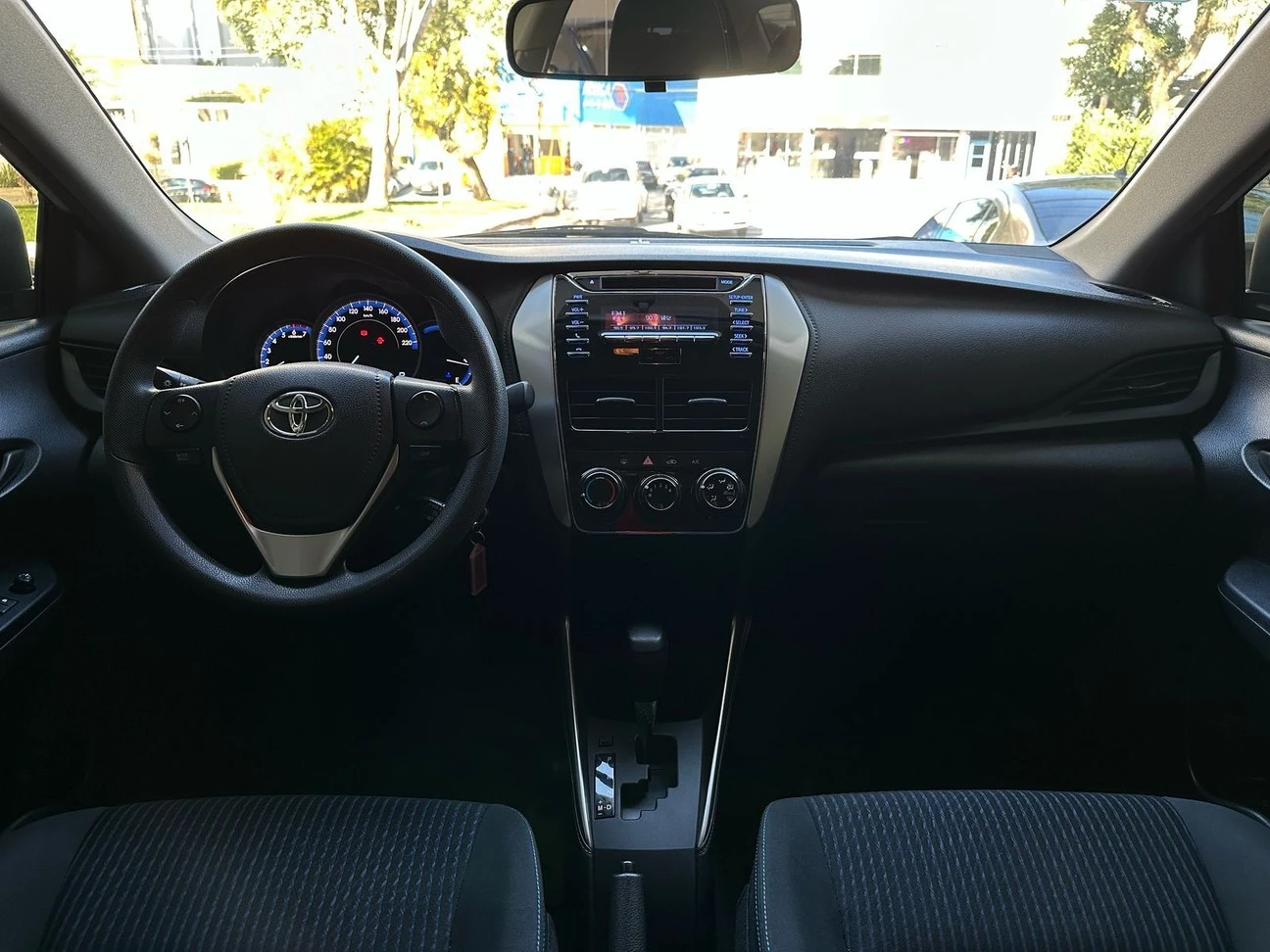 TOYOTA YARIS