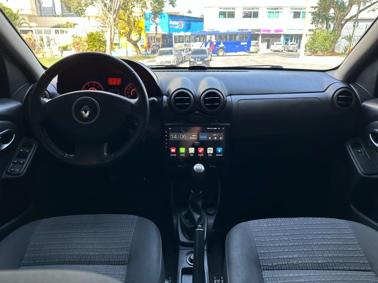 RENAULT SANDERO