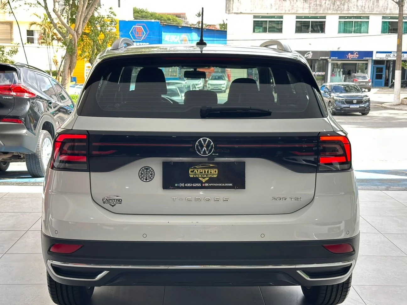 VOLKSWAGEN T-CROSS