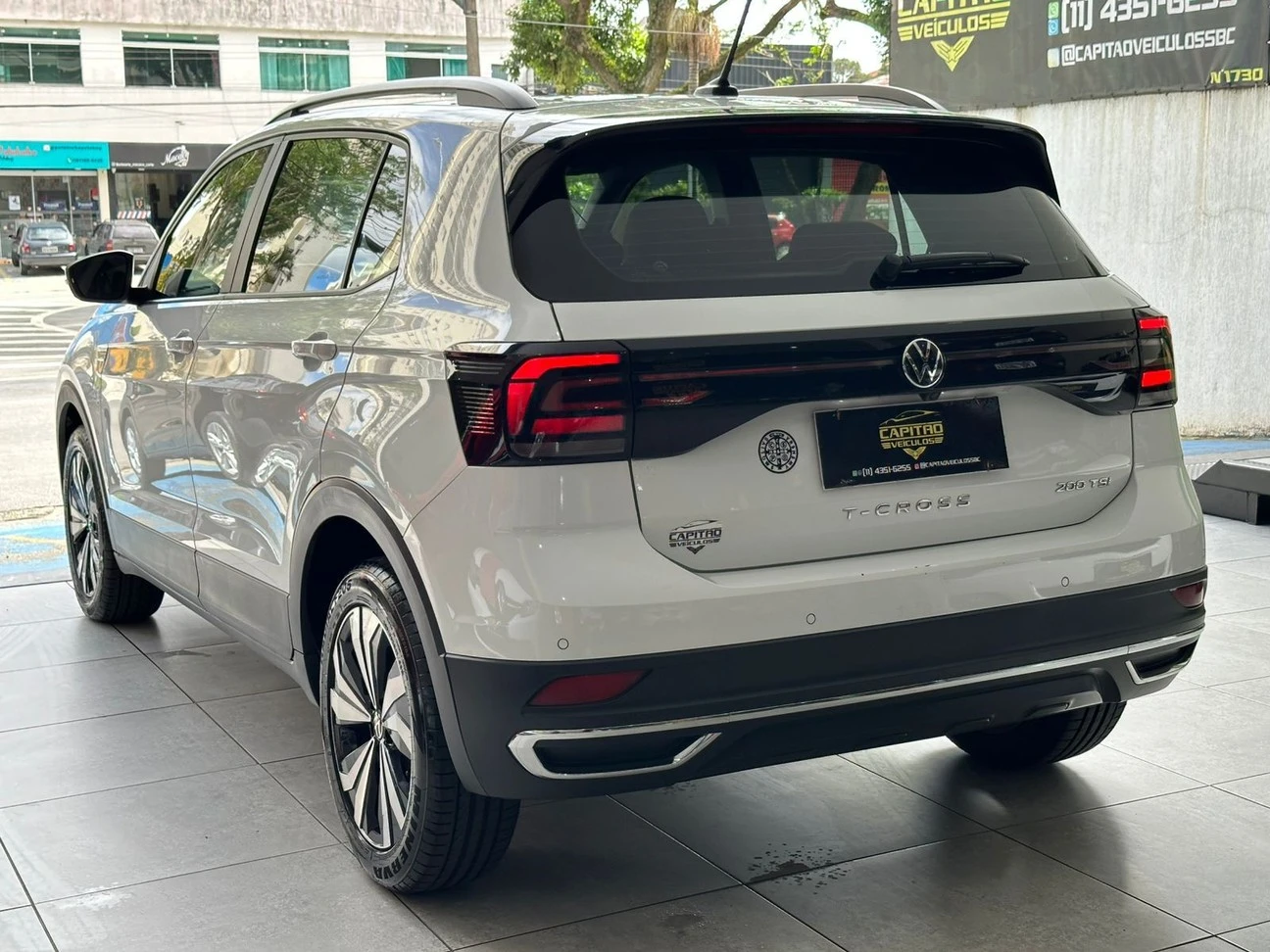 VOLKSWAGEN T-CROSS