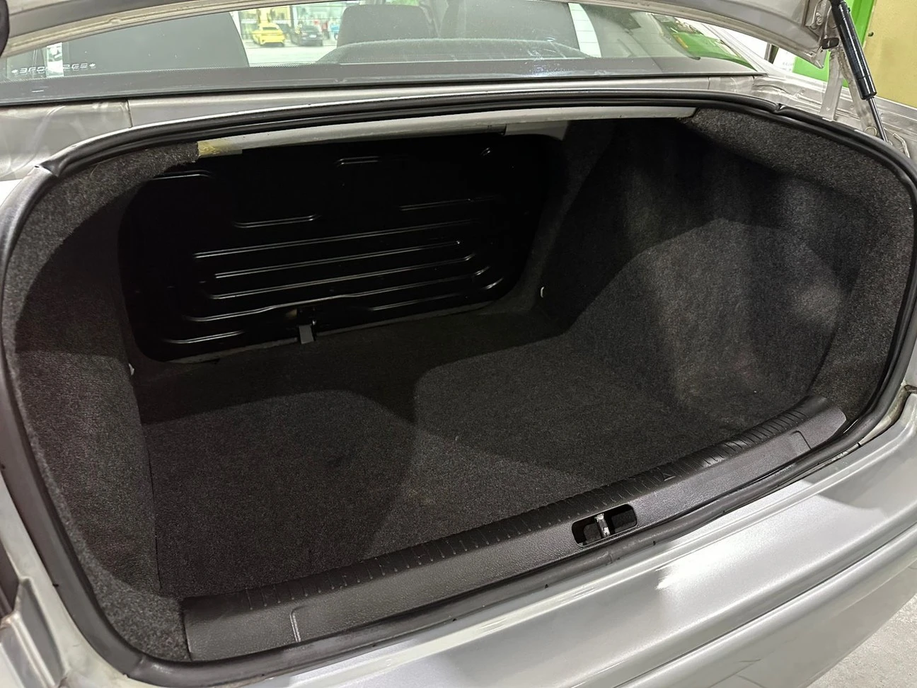 VOLKSWAGEN POLO SEDAN