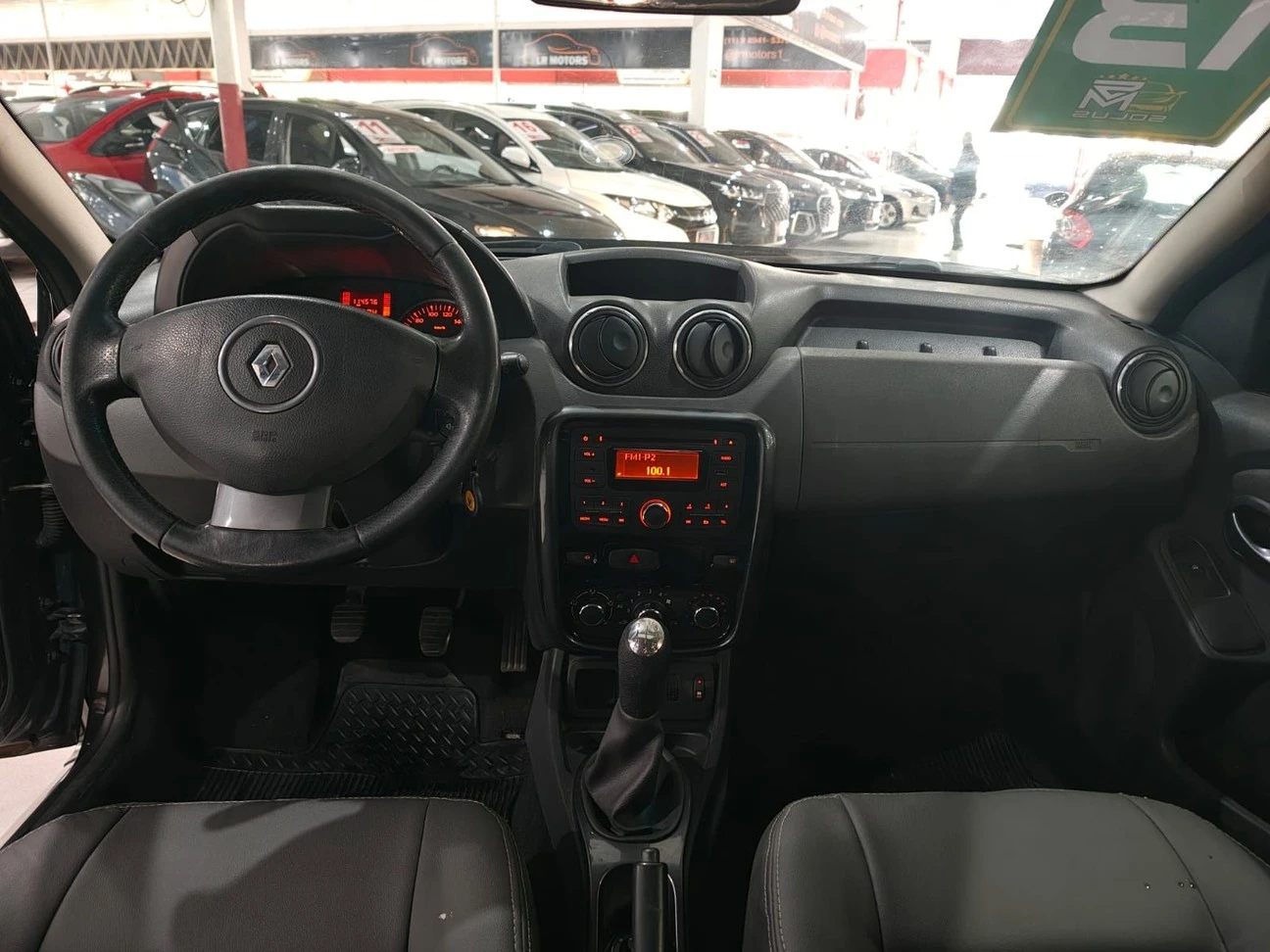 RENAULT DUSTER