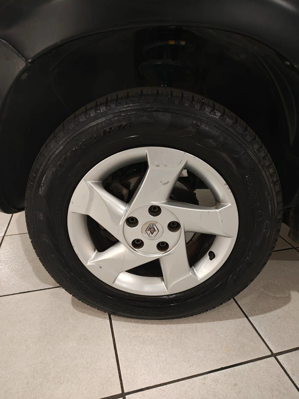 RENAULT DUSTER