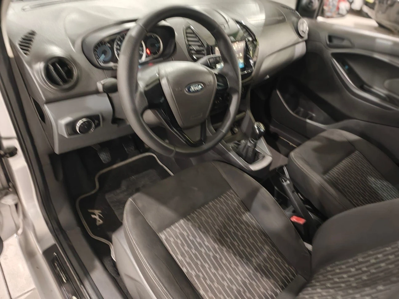 FORD KA +