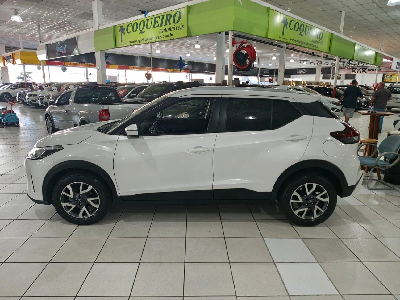 NISSAN KICKS