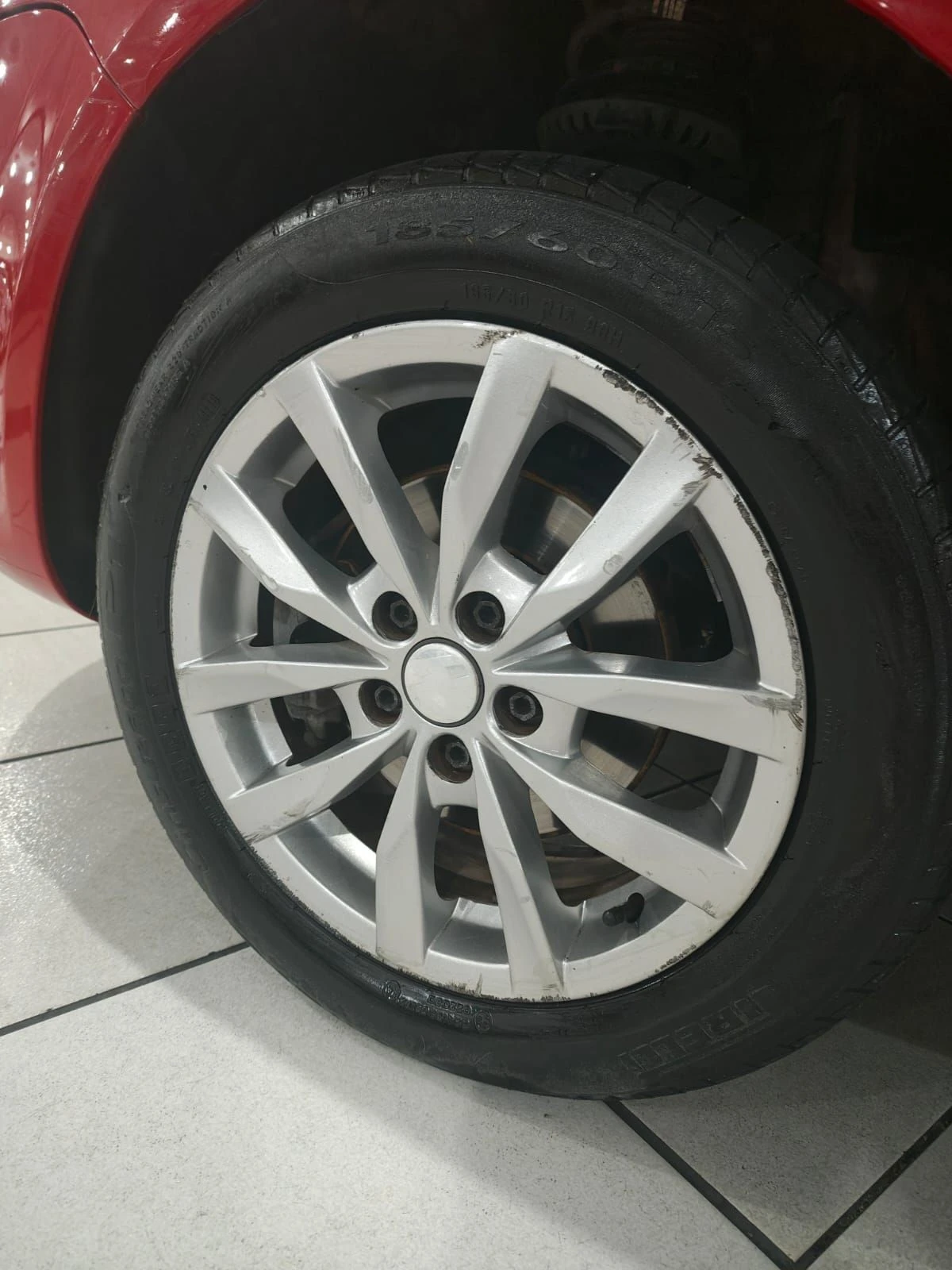 VOLKSWAGEN FOX