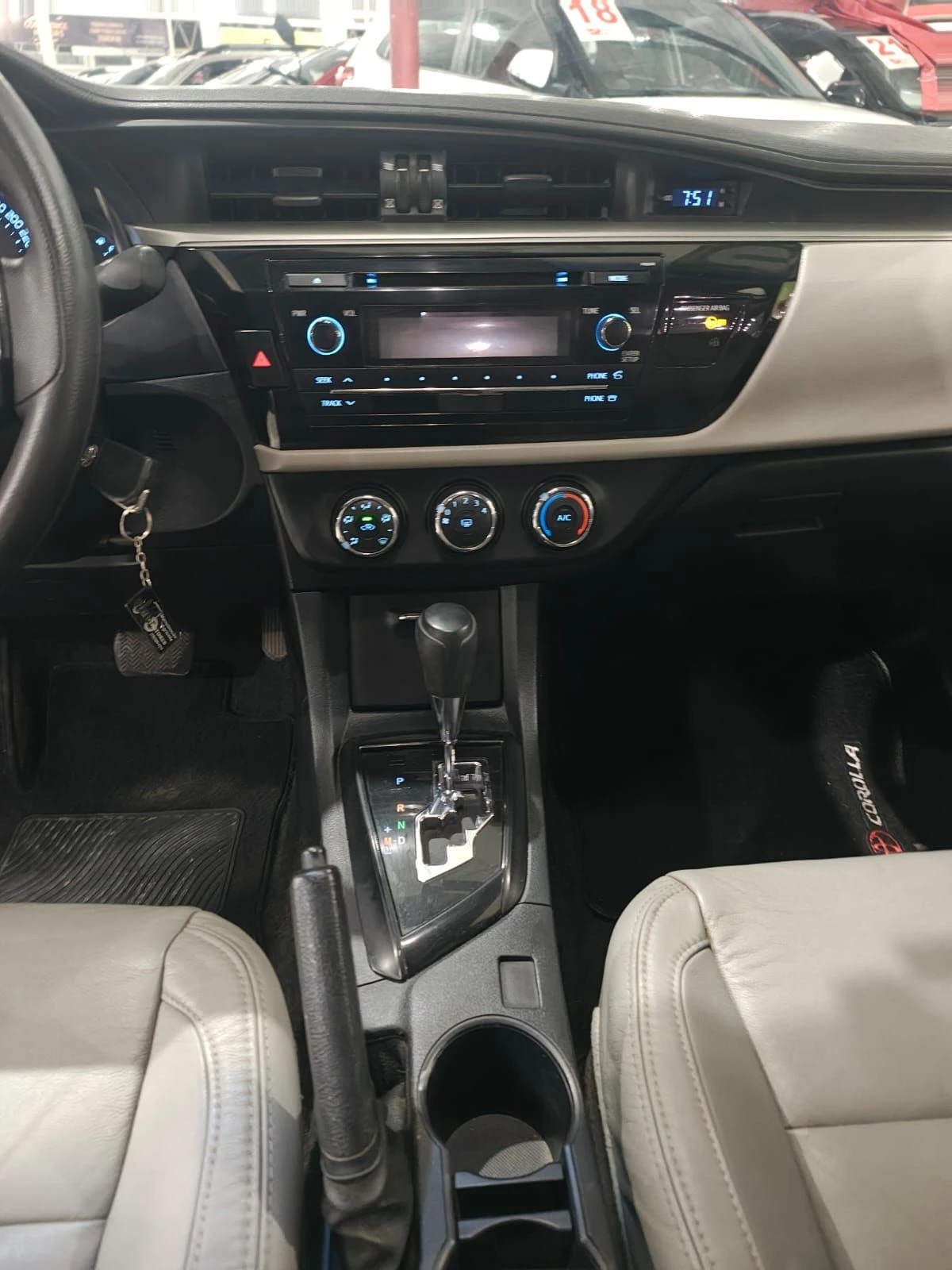 TOYOTA COROLLA