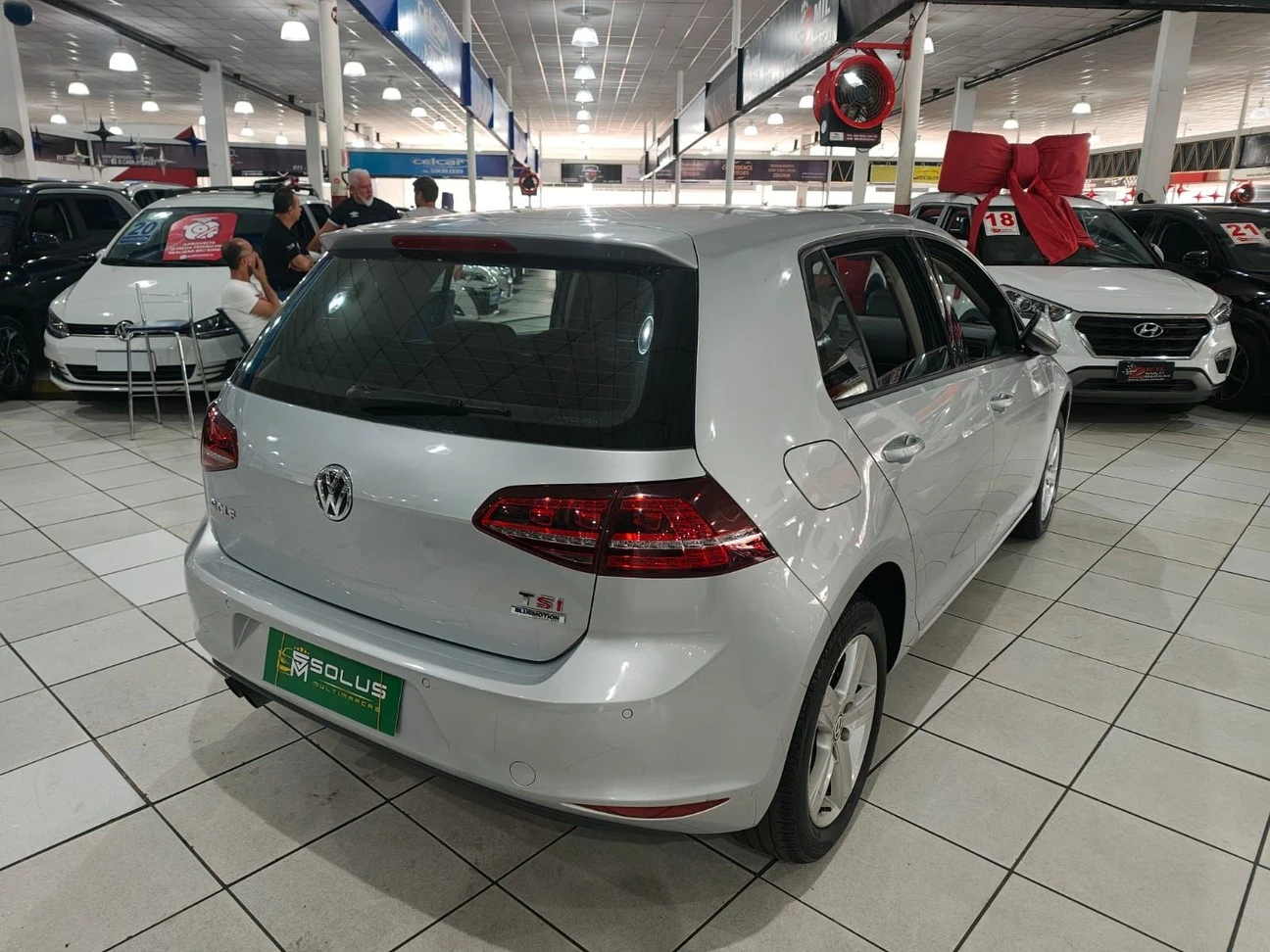 VOLKSWAGEN GOLF