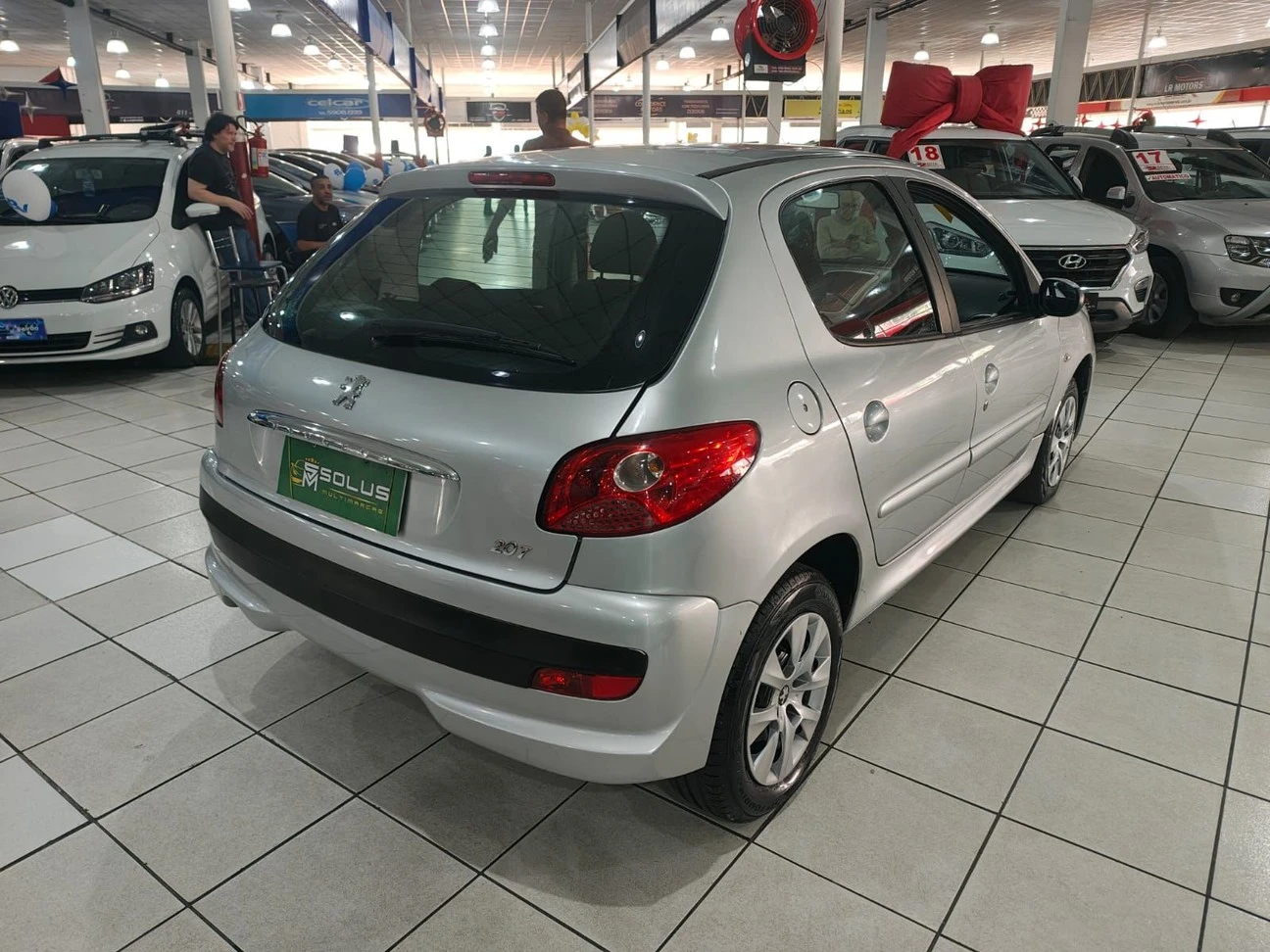 PEUGEOT 207
