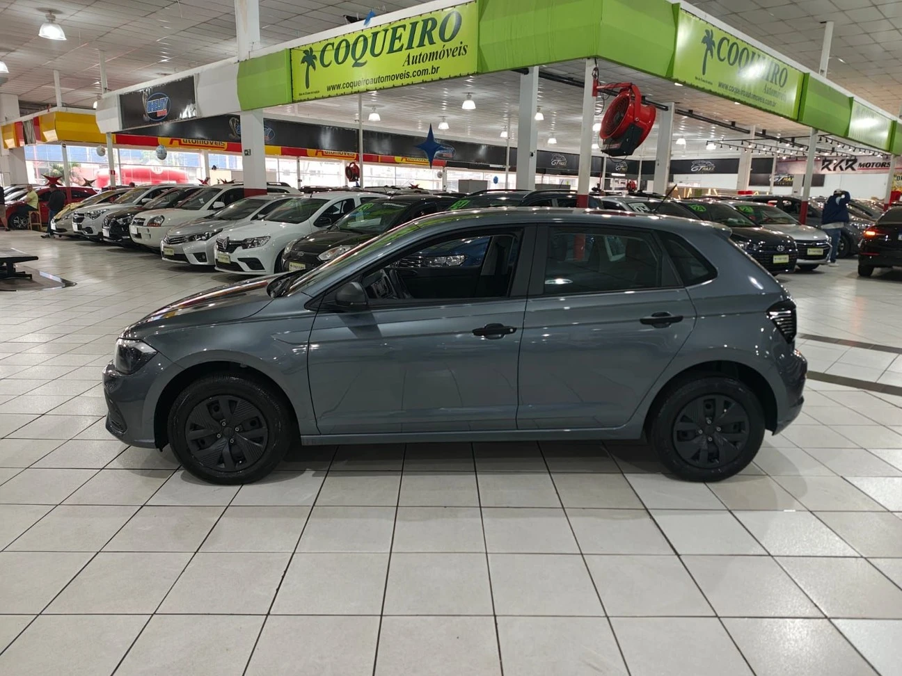 VOLKSWAGEN POLO