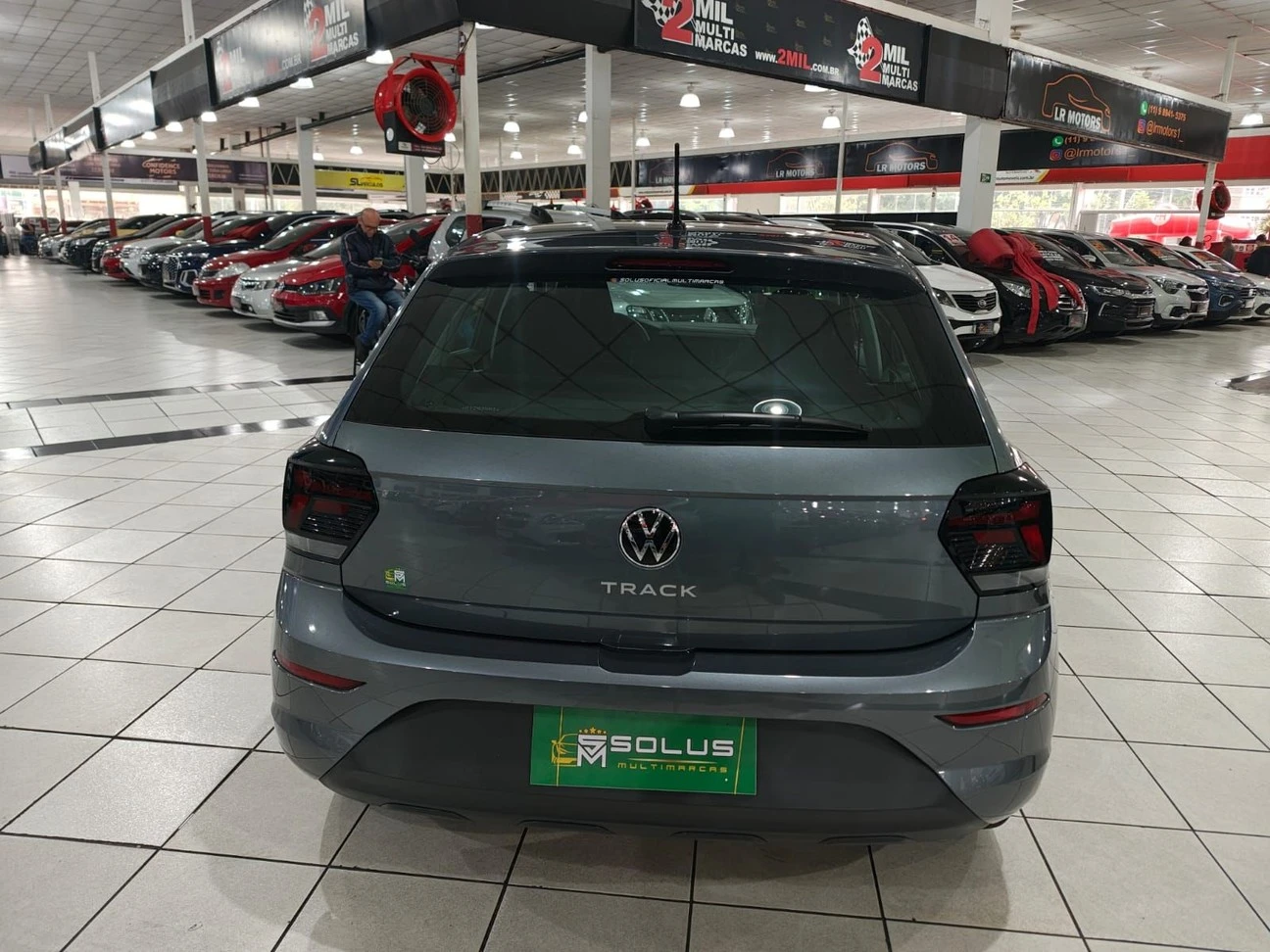 VOLKSWAGEN POLO