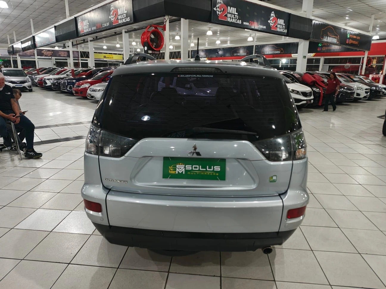 MITSUBISHI OUTLANDER