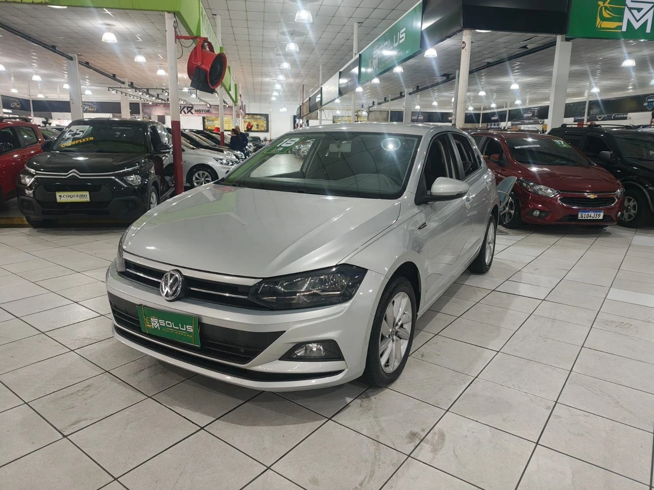 VOLKSWAGEN POLO