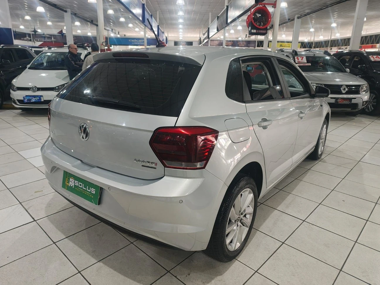 VOLKSWAGEN POLO