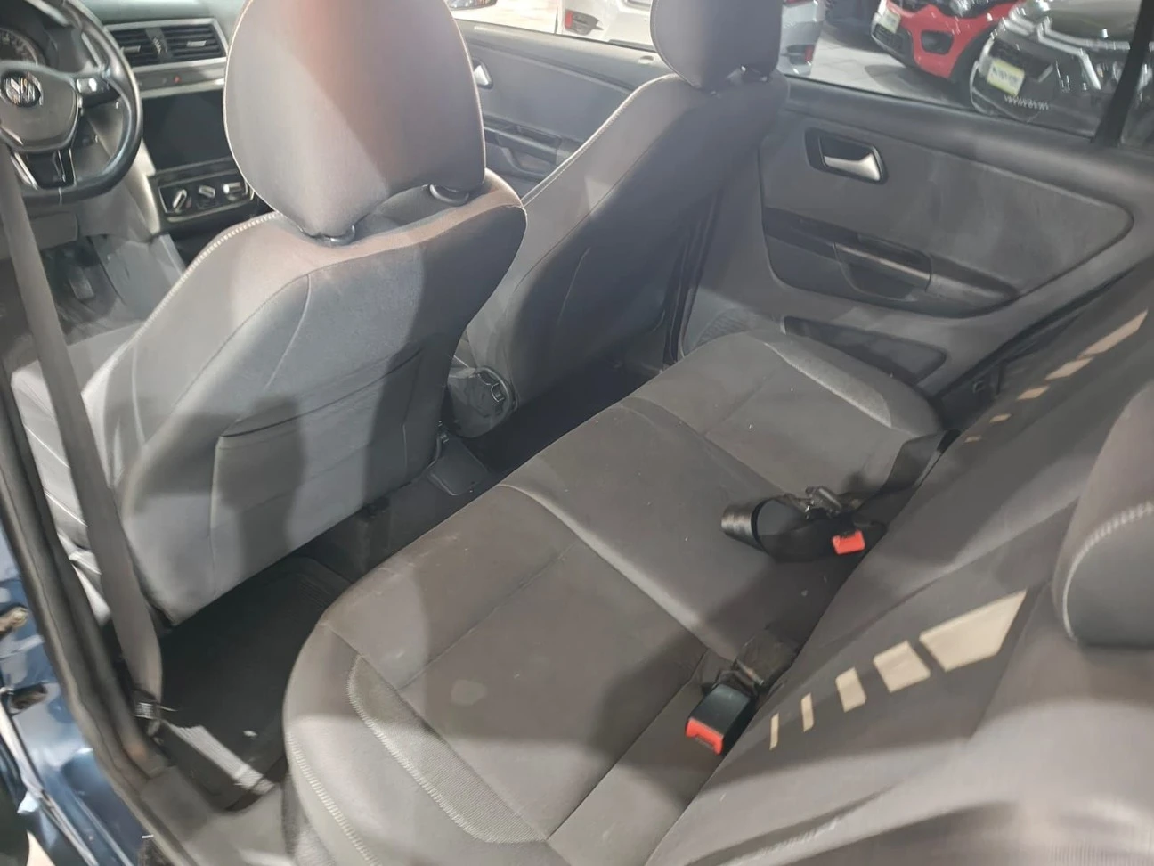 VOLKSWAGEN FOX