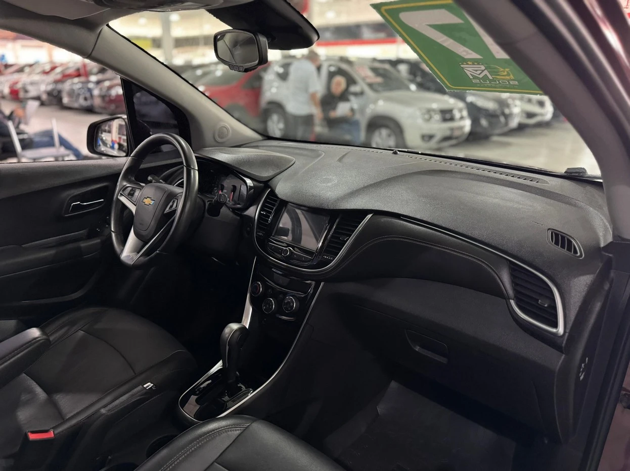 CHEVROLET TRACKER