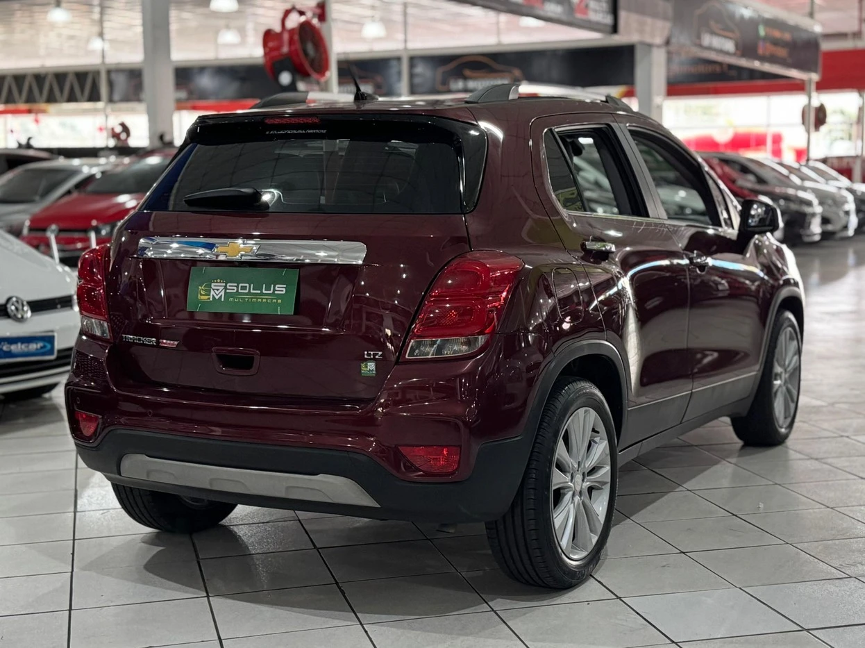 CHEVROLET TRACKER