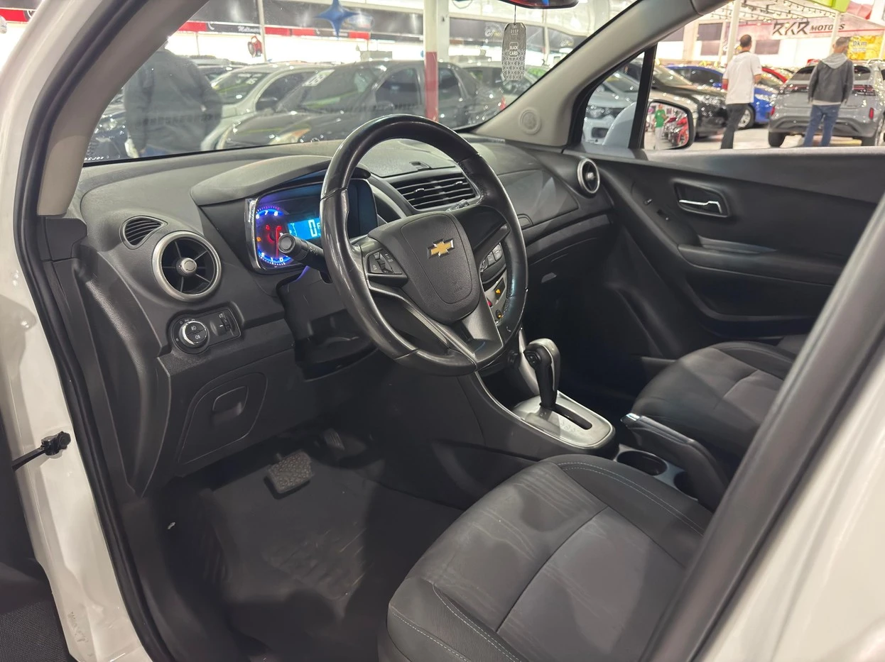 CHEVROLET TRACKER