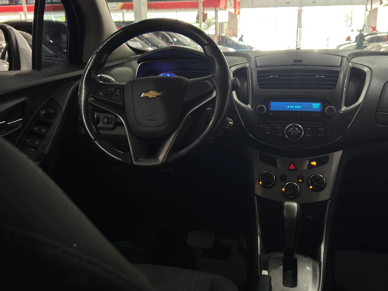 CHEVROLET TRACKER