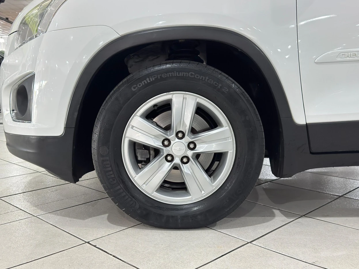 CHEVROLET TRACKER