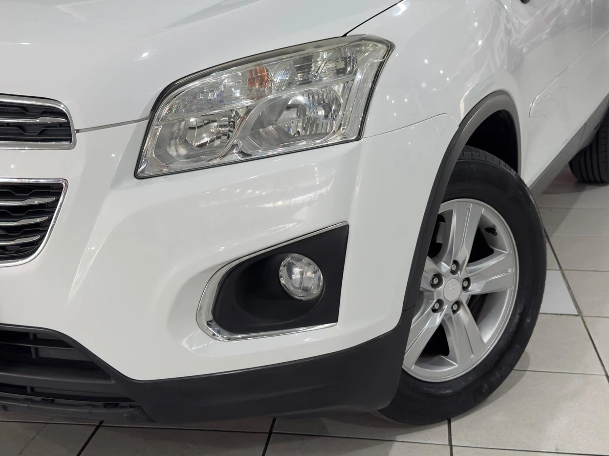 CHEVROLET TRACKER