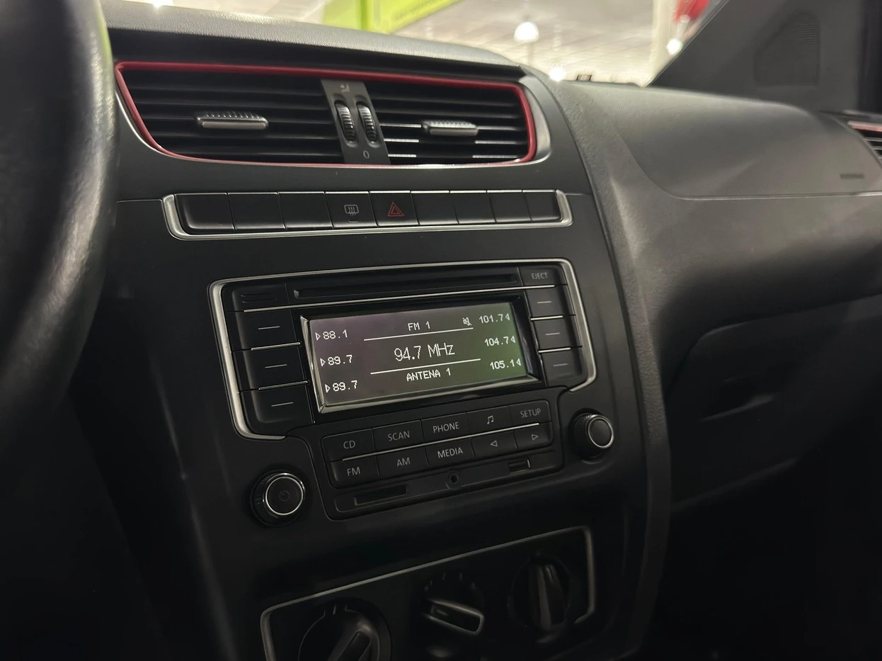 VOLKSWAGEN FOX