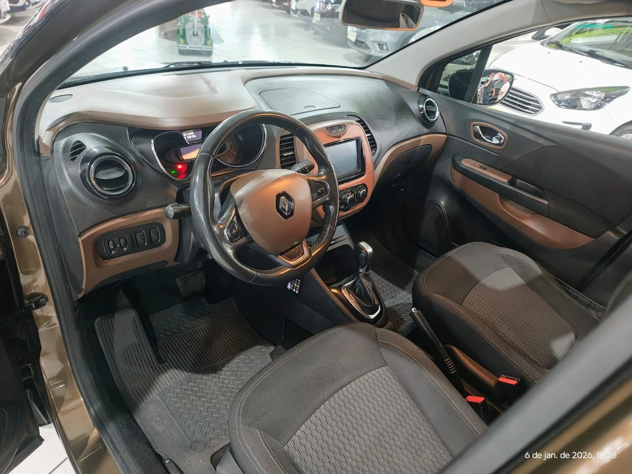 RENAULT CAPTUR