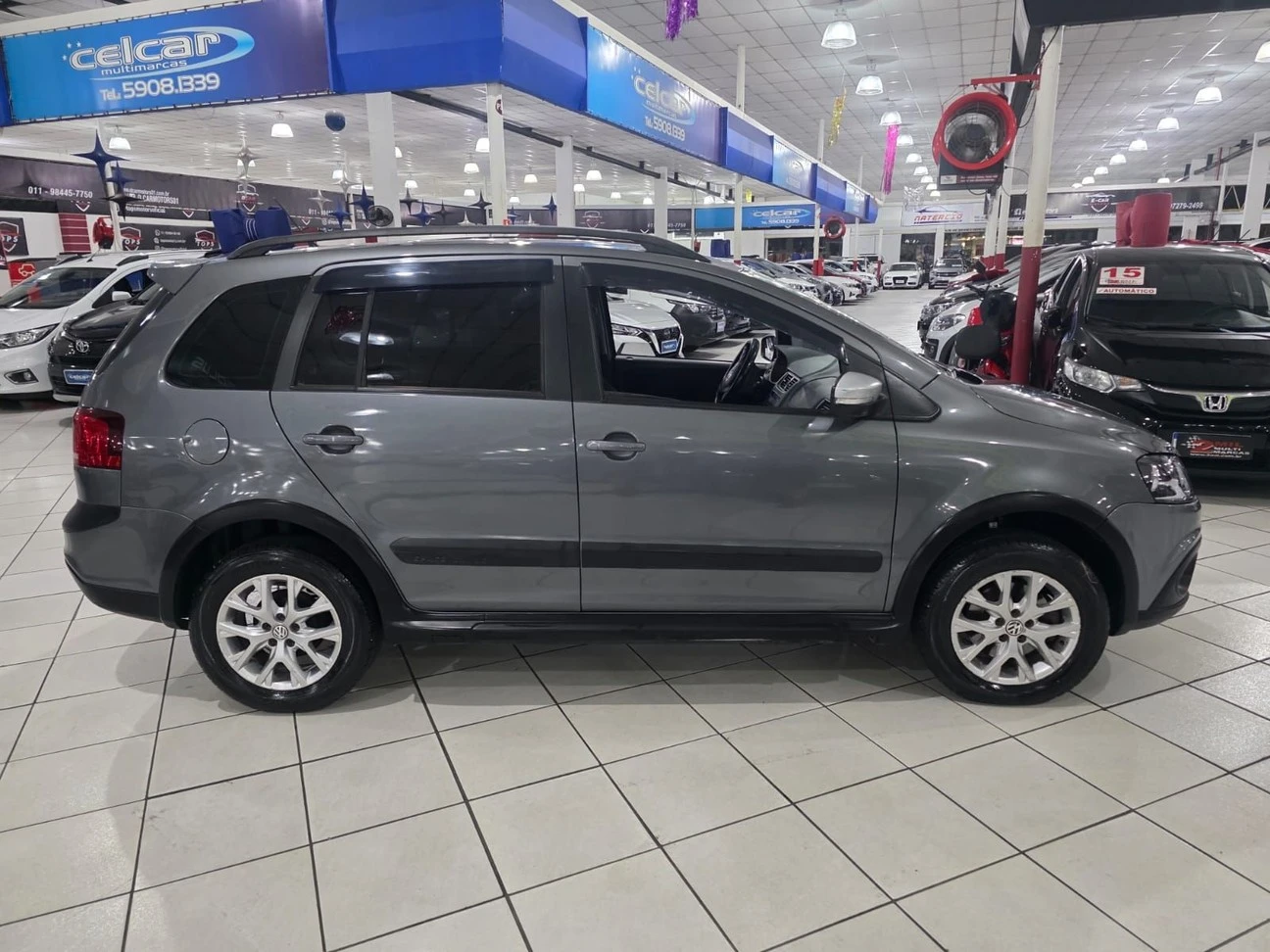 VOLKSWAGEN SPACE CROSS