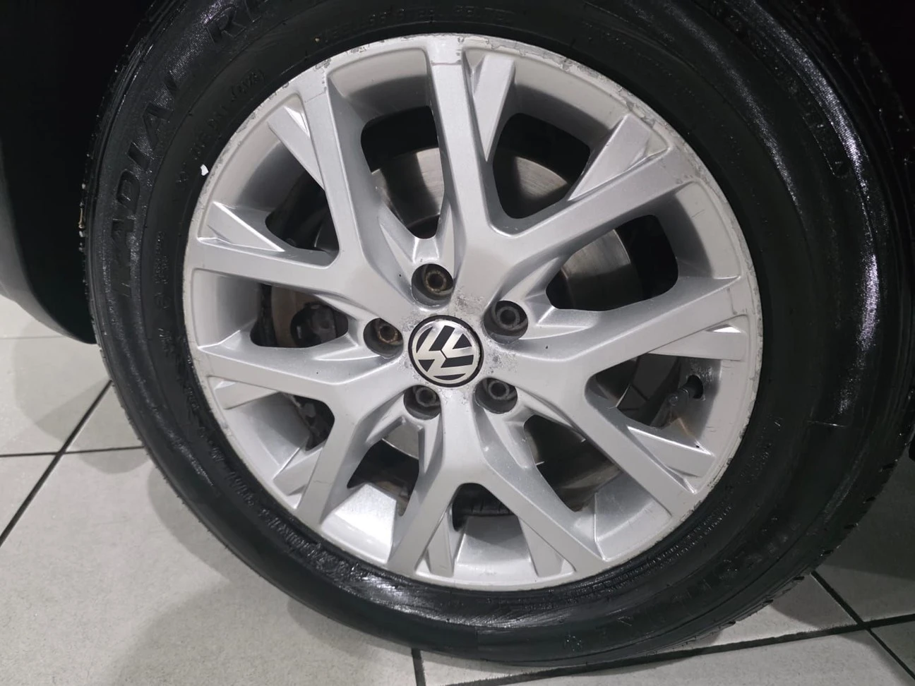 VOLKSWAGEN SPACE CROSS