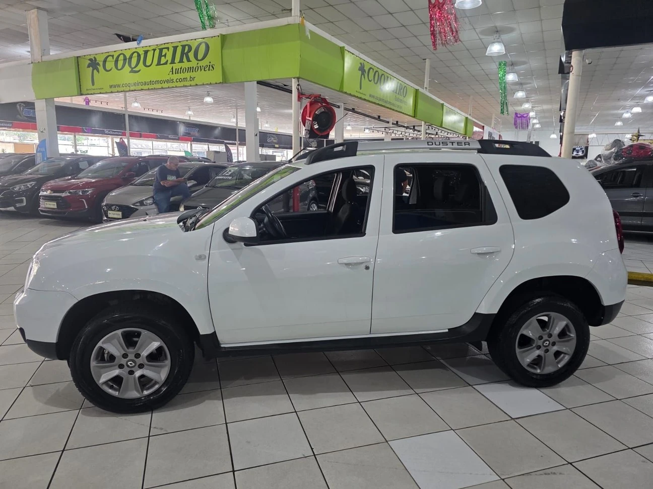 RENAULT DUSTER