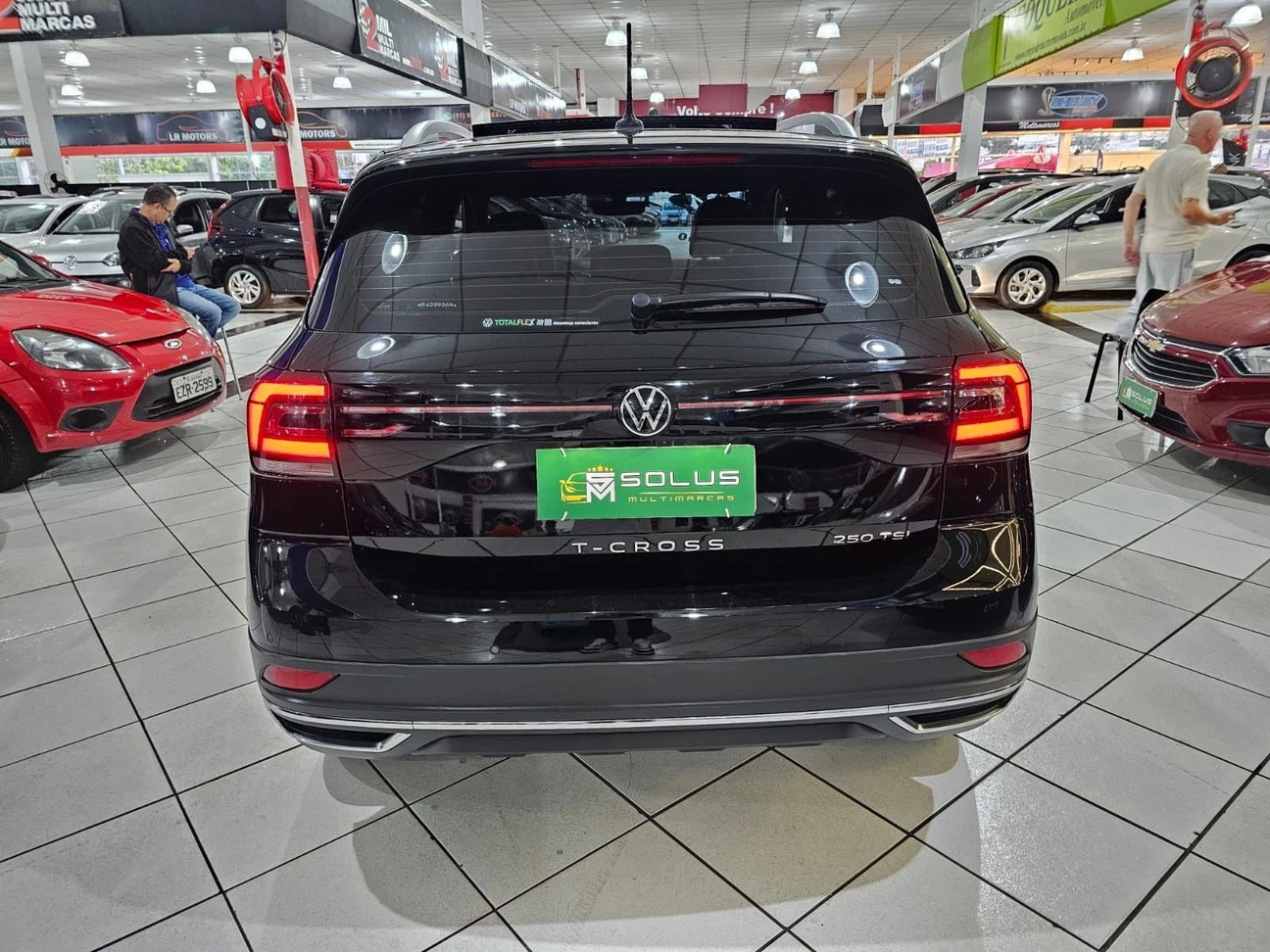 VOLKSWAGEN T-CROSS
