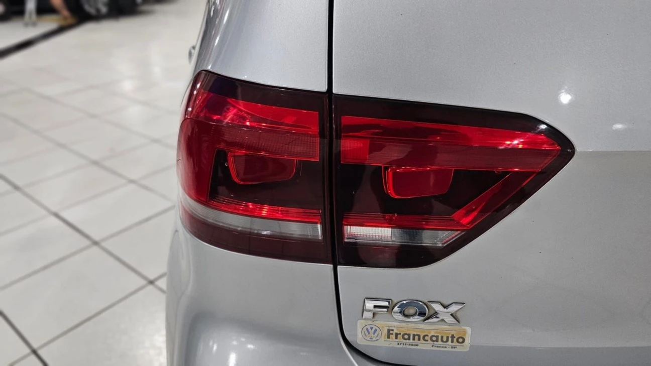 VOLKSWAGEN FOX