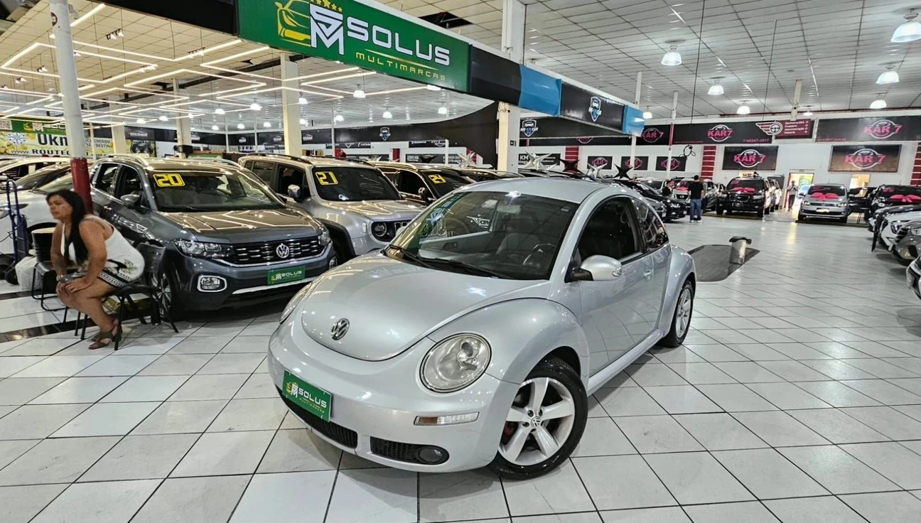 VOLKSWAGEN NEW BEETLE