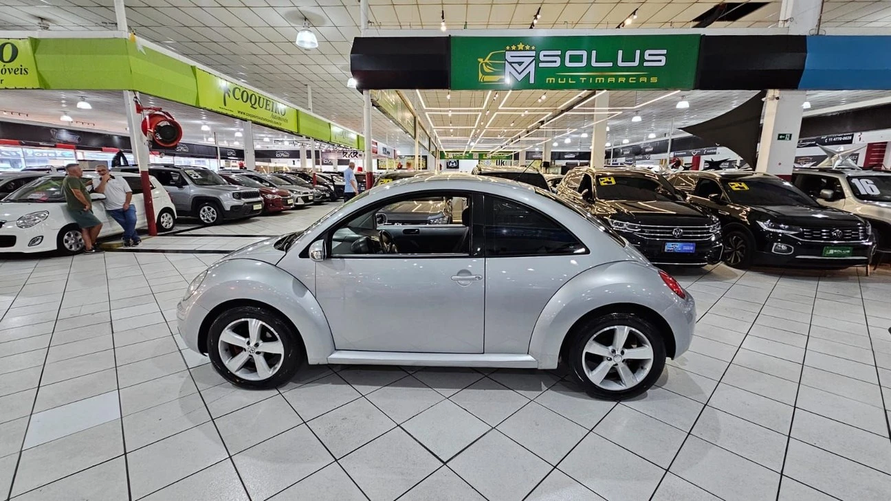 VOLKSWAGEN NEW BEETLE