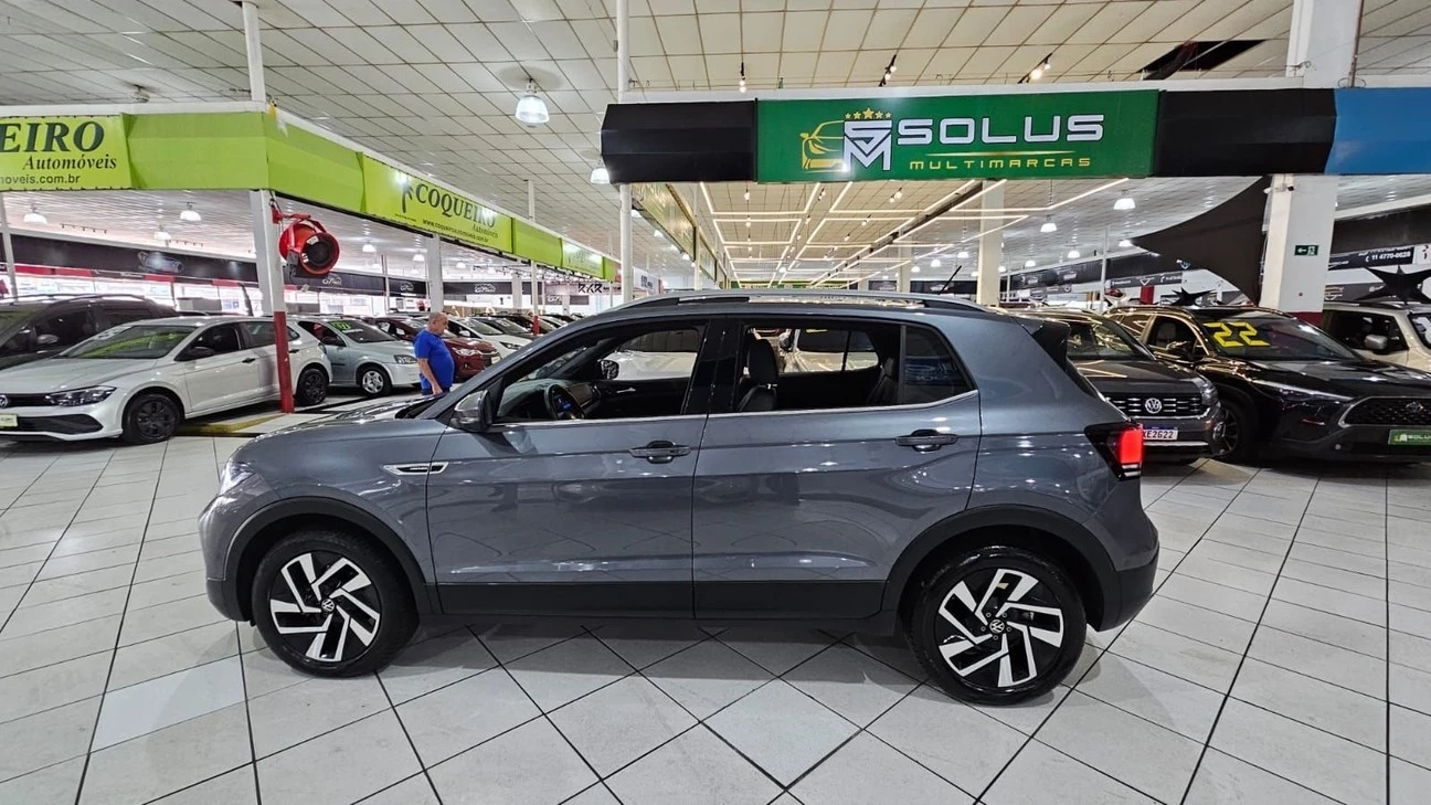 VOLKSWAGEN T-CROSS