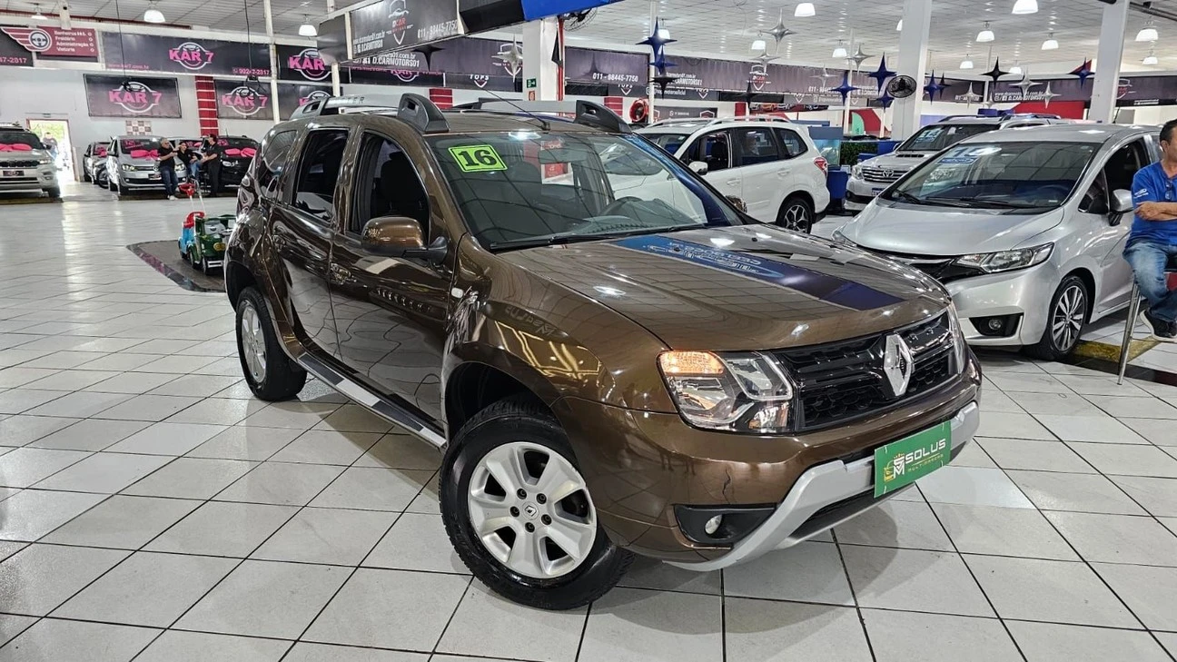 RENAULT DUSTER