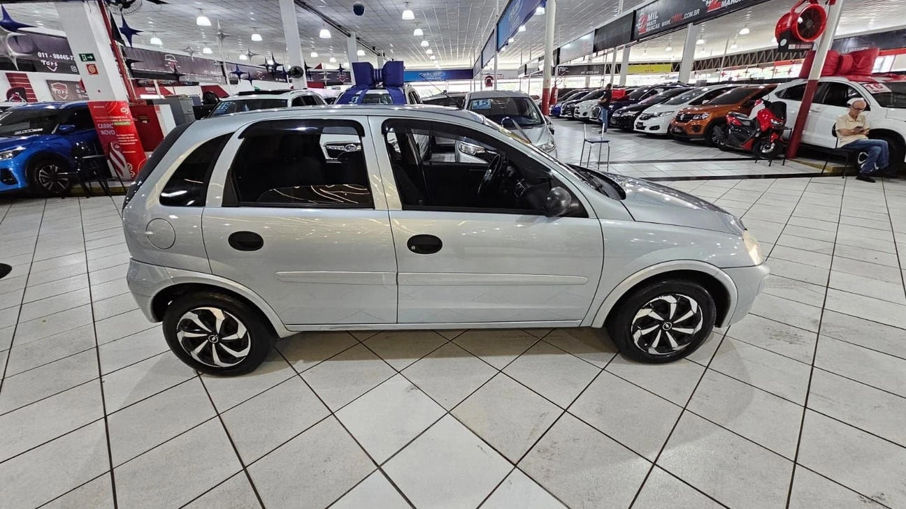 CHEVROLET CORSA