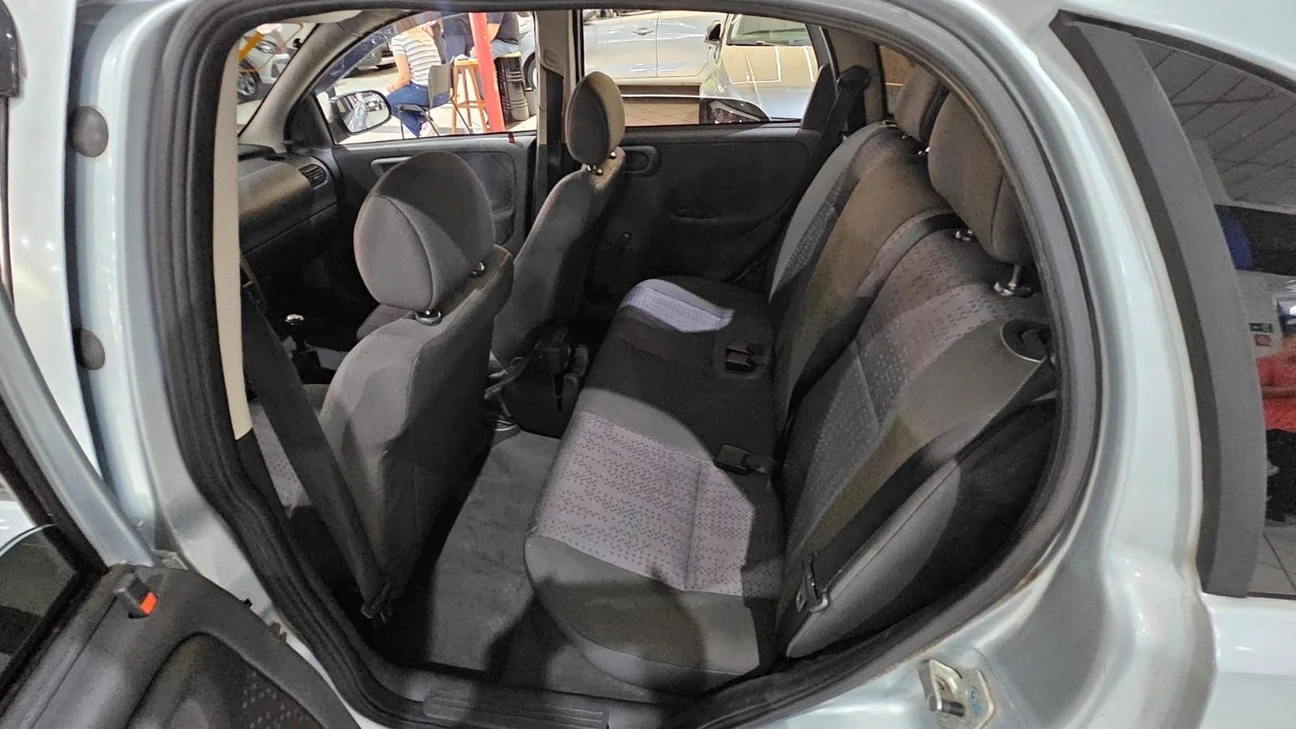 CHEVROLET CORSA