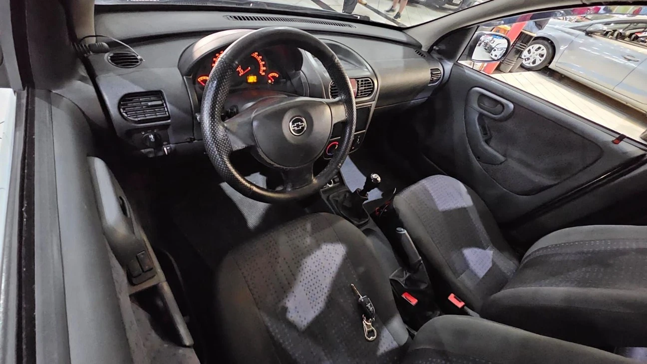 CHEVROLET CORSA