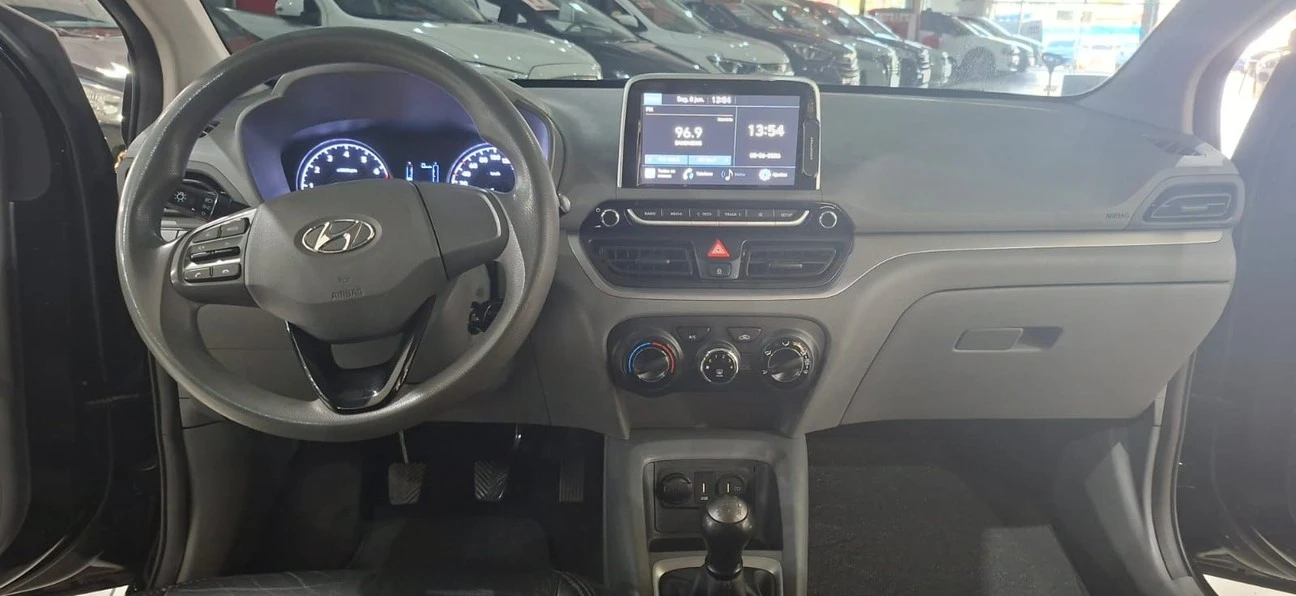HYUNDAI HB20