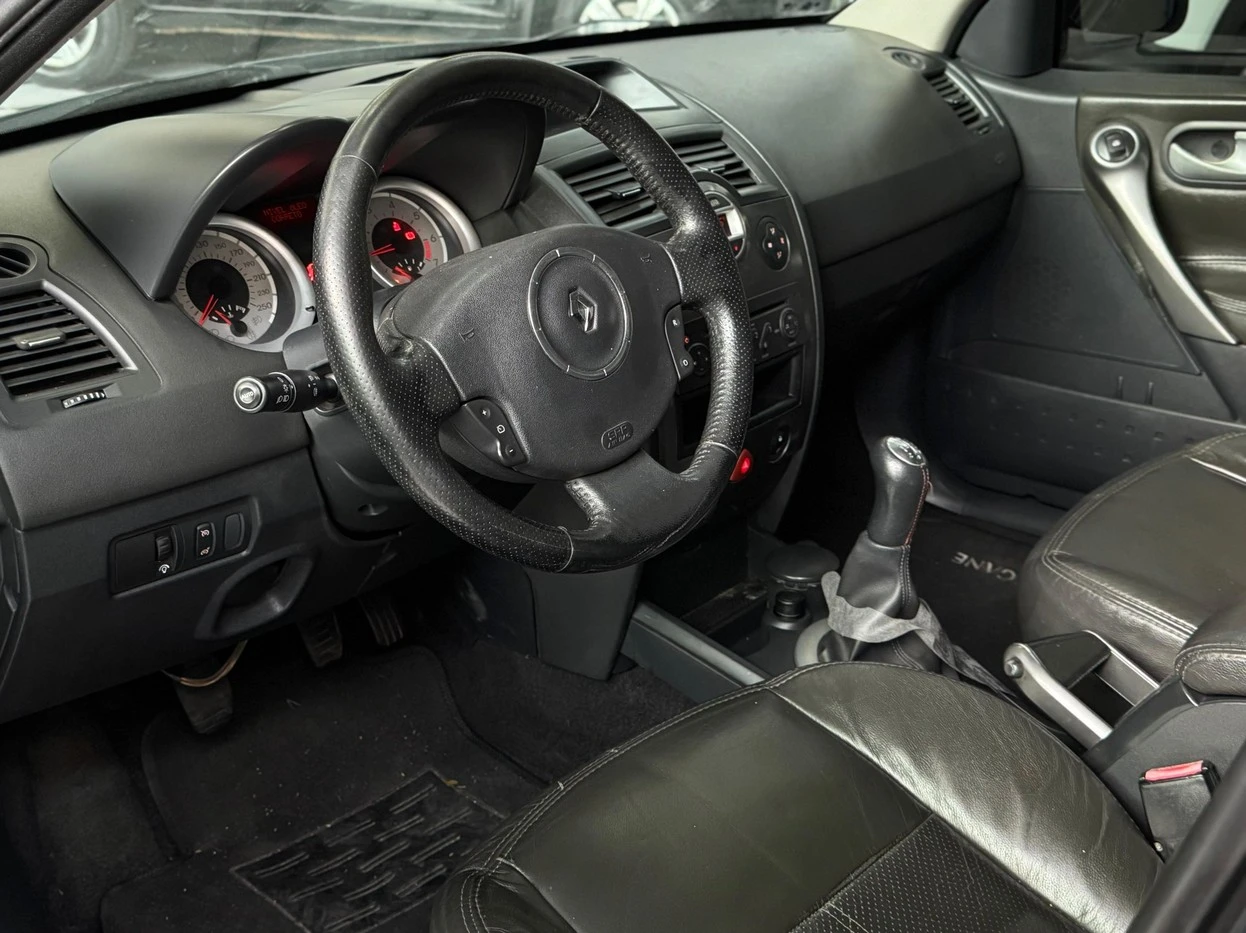 RENAULT MEGANE
