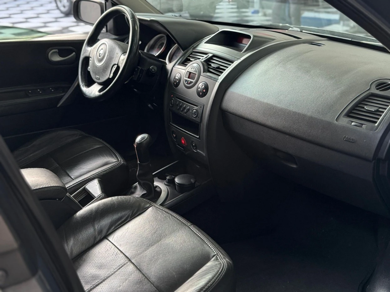 RENAULT MEGANE