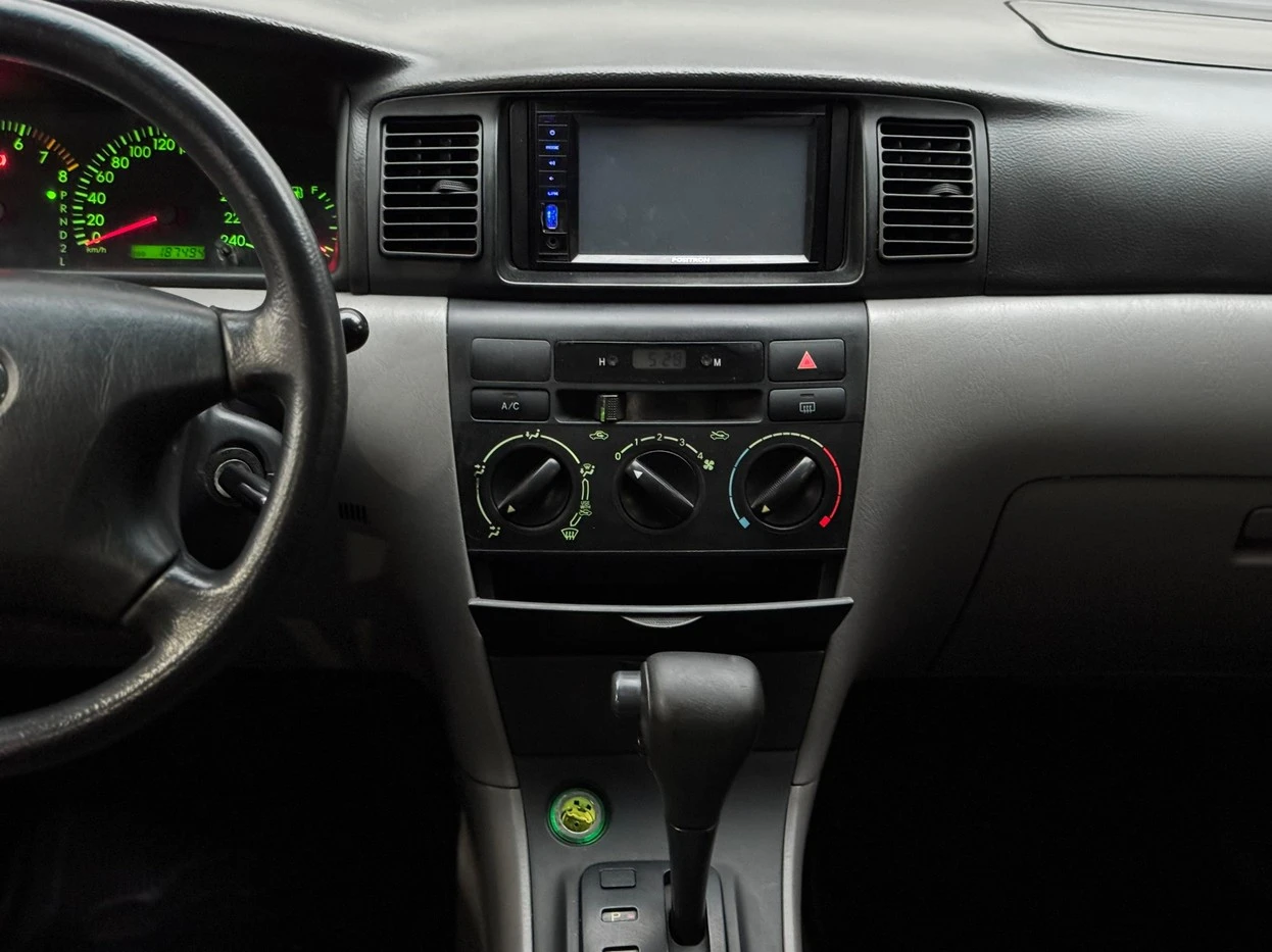 TOYOTA COROLLA