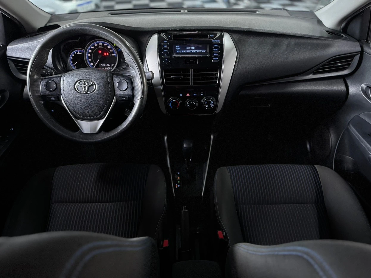 TOYOTA YARIS