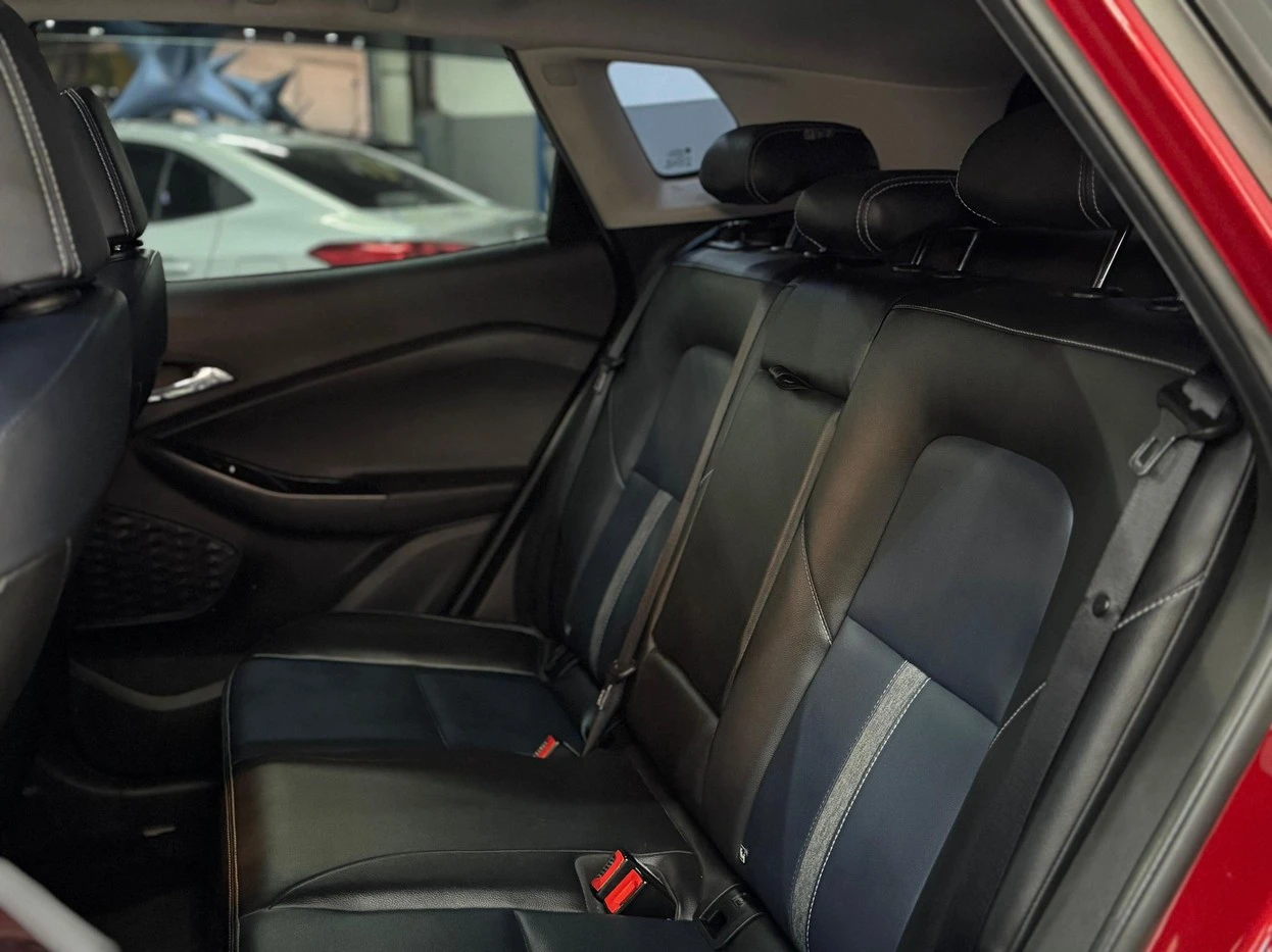 CHEVROLET TRACKER