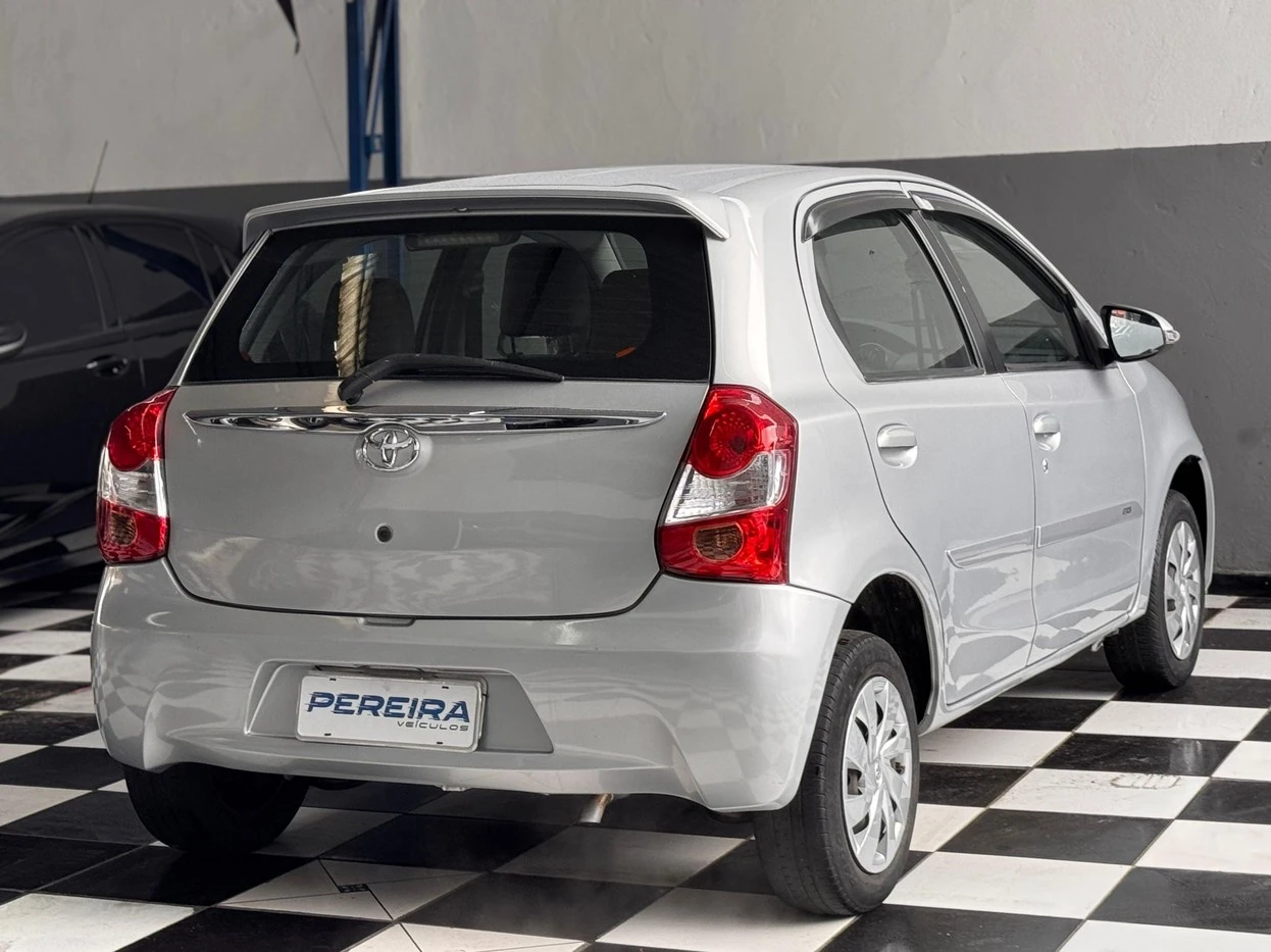 TOYOTA ETIOS