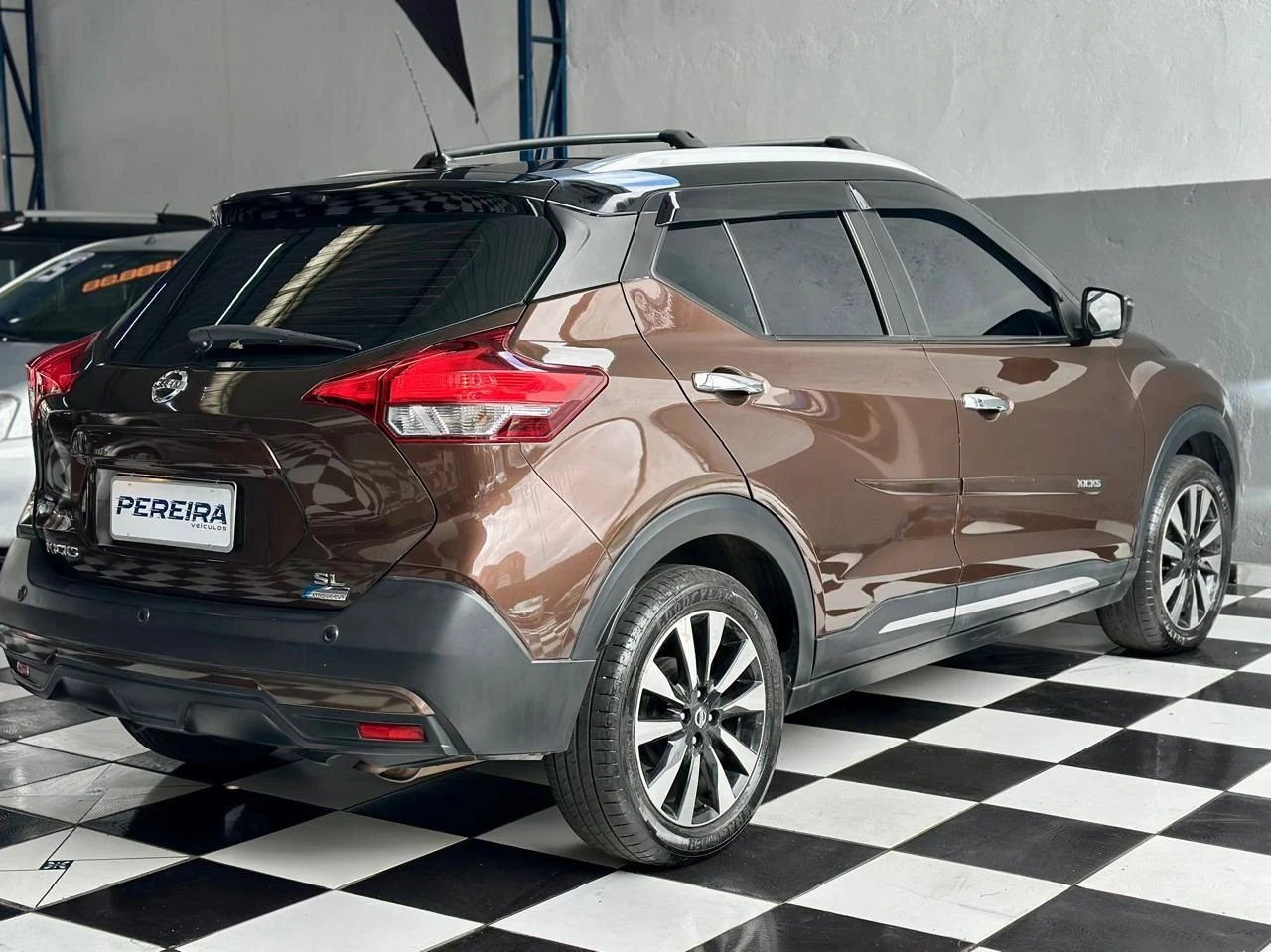 NISSAN KICKS
