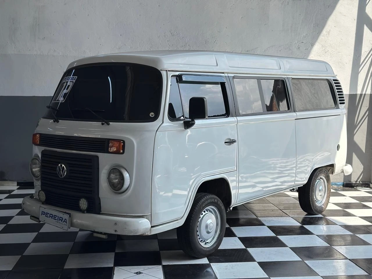 VOLKSWAGEN KOMBI